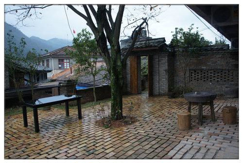 人民日報中央廚房:特色小鎮不是房地產