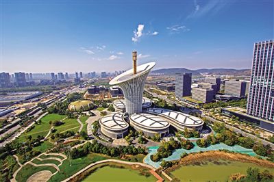 武漢東湖高新區(qū)致力打造高效生態(tài)經(jīng)濟示范區(qū)